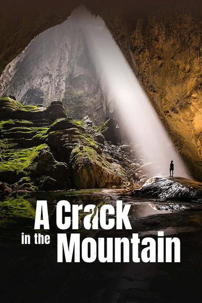 Póster de A Crack in the Mountain