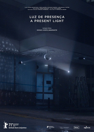 Póster de A Present Light