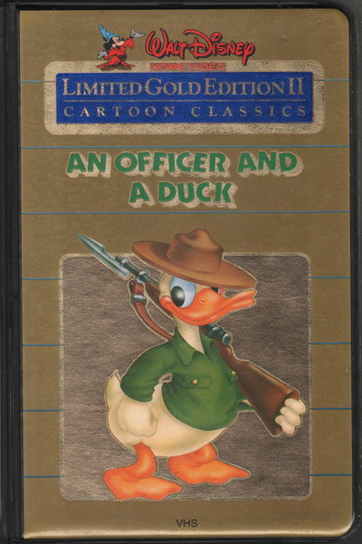 Póster de An Officer and a Duck