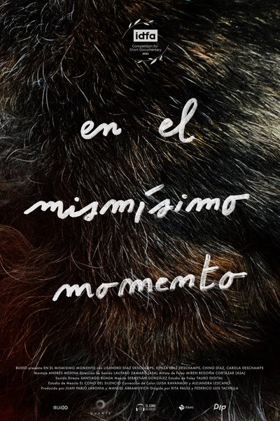 Póster de At That Very Moment