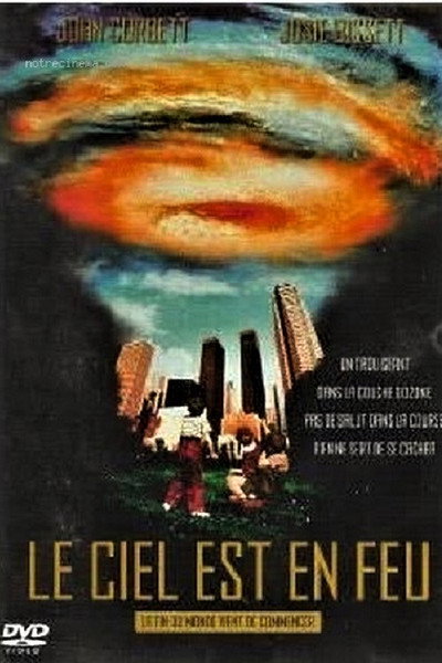 Póster de Bajo el cielo en llamas