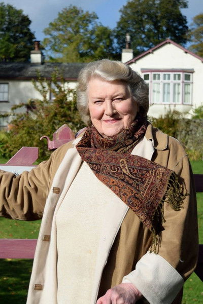 Póster de Beatrix Potter with Patricia Routledge