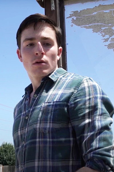 Póster de Before He Boards the Bus