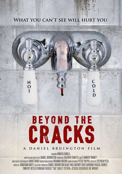 Póster de Beyond the Cracks