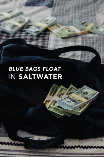 Póster de Blue Bags Float in Saltwater