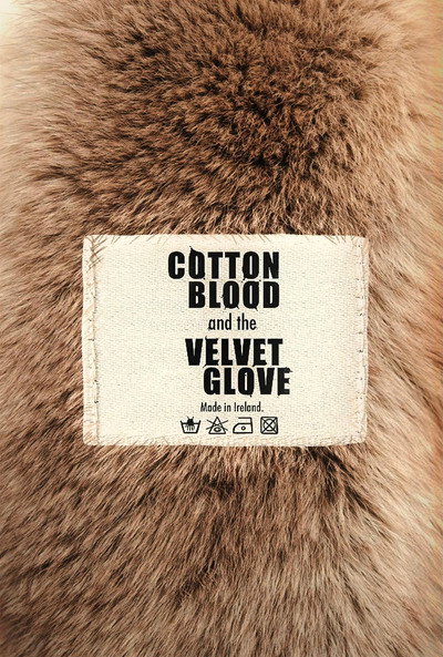 Póster de Cotton Blood and the Velvet Glove