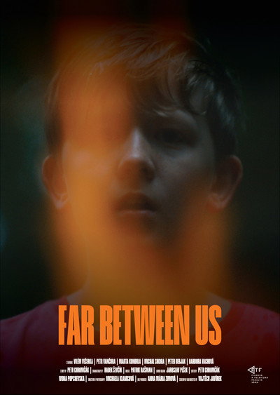 Póster de Far Between Us
