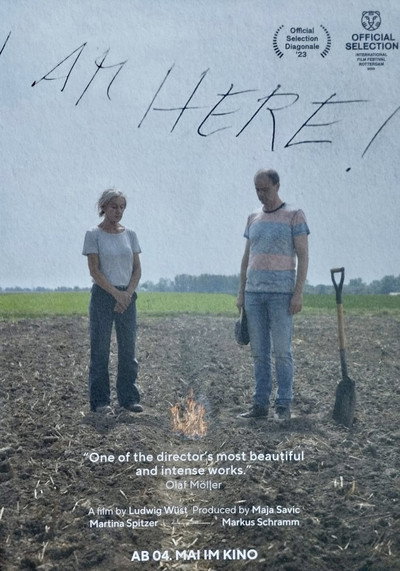 Póster de I Am Here!