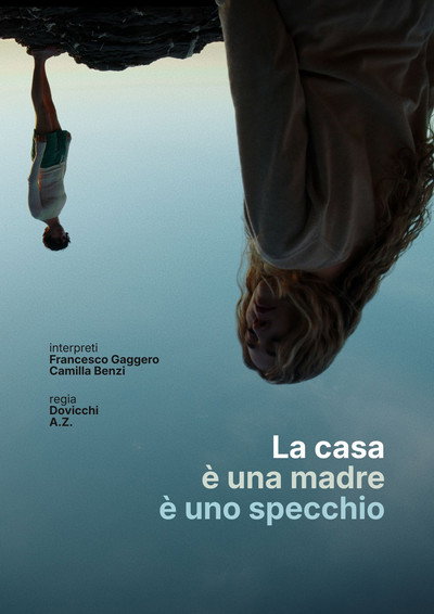 Póster de La casa è una madre è uno specchio