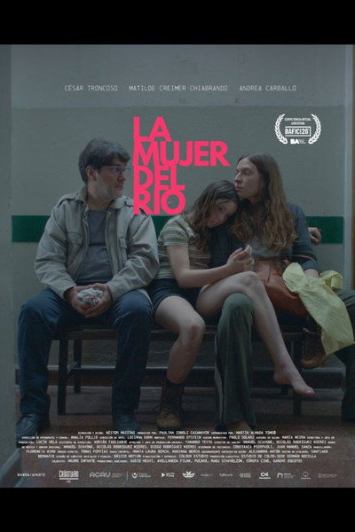Póster de La mujer del río