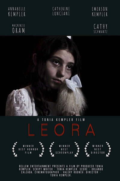 Póster de Leora