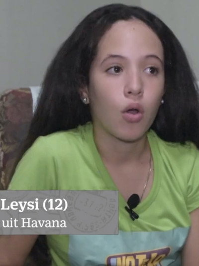 Póster de Leysi over media in Cuba