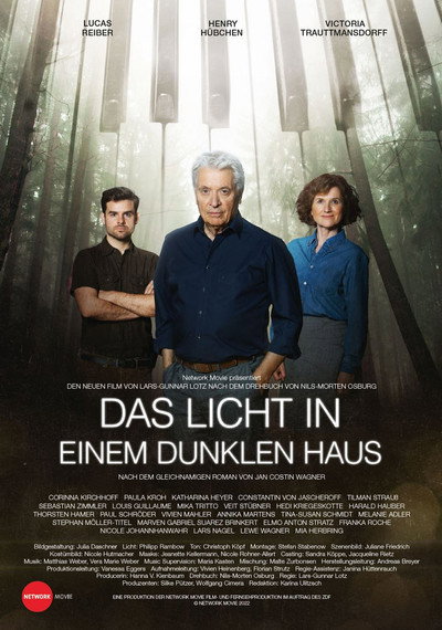 Póster de Light in a Dark House