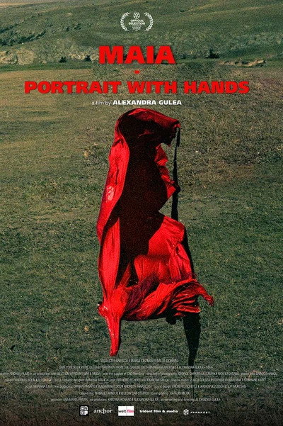 Póster de Maia - Portret cu mâini