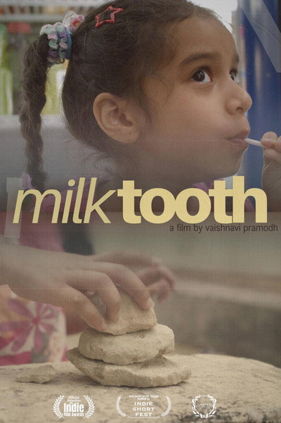 Póster de Milk Tooth