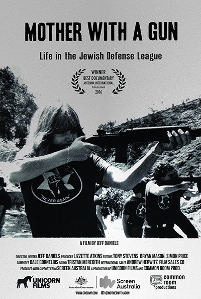 Póster de Mother with a Gun