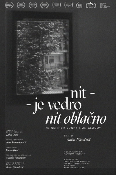 Póster de Neither Sunny Nor Cloudy