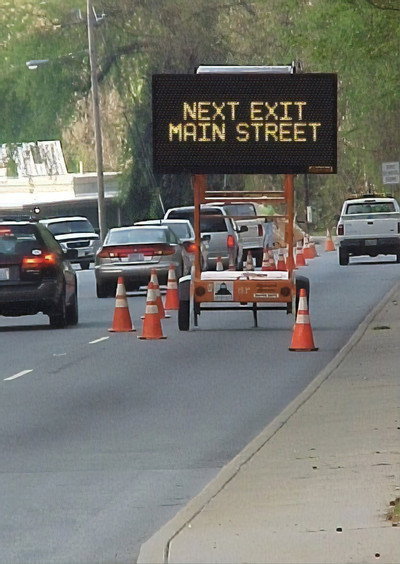 Póster de Next Exit, Main Street