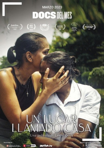 Póster de No Place Like Home