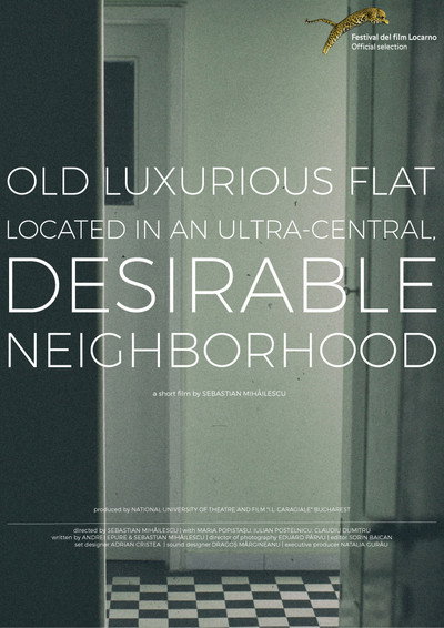 Póster de Old, Luxurious Flat Located in an Ultra-Central, Desirable Neighborhood