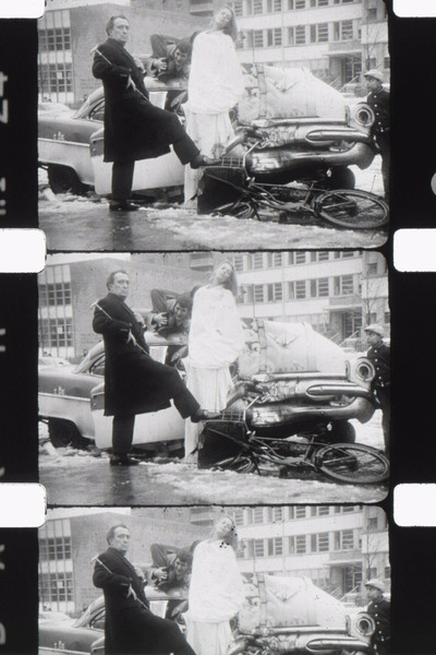 Póster de Salvador Dali at Work
