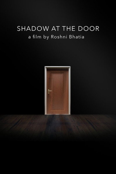 Póster de Shadow at the Door