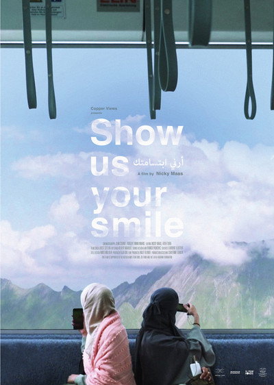 Póster de Show us your smile
