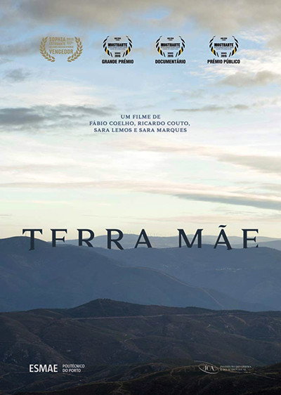 Póster de Terra Mãe