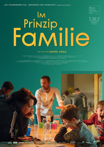 Póster de The Family Approach