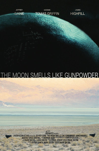 Póster de The Moon Smells Like Gunpowder