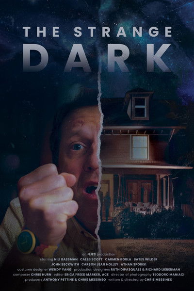 Póster de The Strange Dark