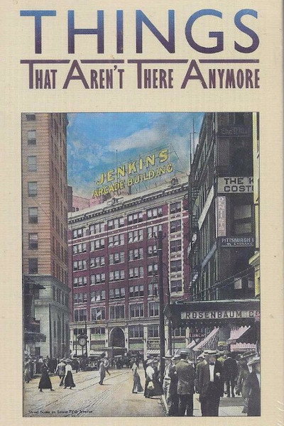 Póster de Things That Aren't There Anymore