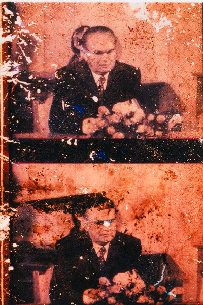 Póster de Tito Material