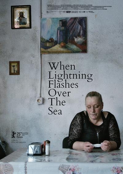 Póster de When Lightning Flashes Over the Sea