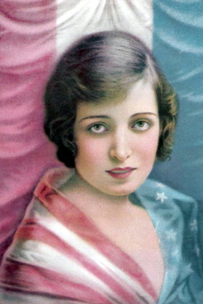 Póster de Womanhood, the Glory of the Nation