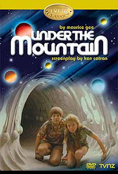 Póster de Bajo la montaña