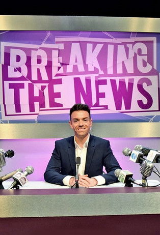 Póster de Breaking the News