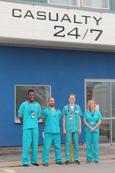 Póster de Casualty 24/7