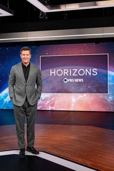 Póster de Horizons: PBS News