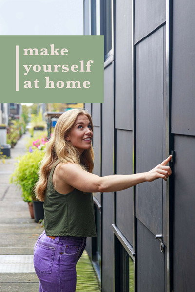 Póster de Make Yourself at Home