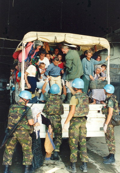 Póster de Srebrenica - de machteloze missie van Dutchbat
