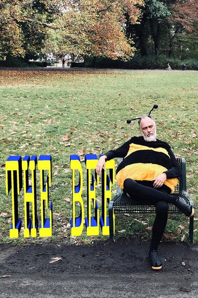 Póster de The Bee