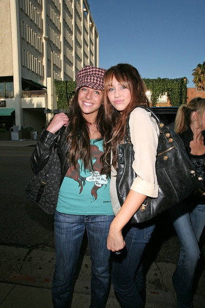 Póster de The Miley and Mandy Show