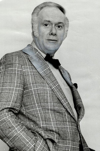 Póster de The Pierre Berton Show